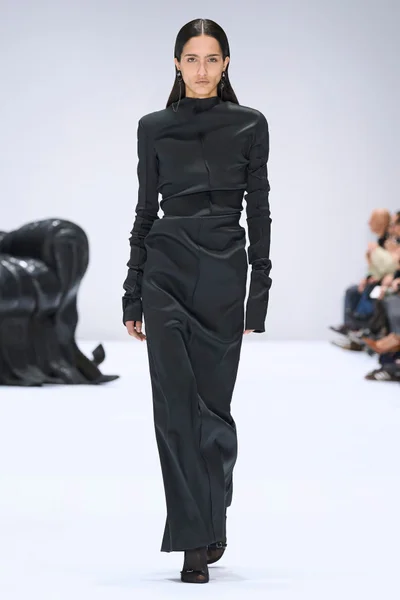 Look 33